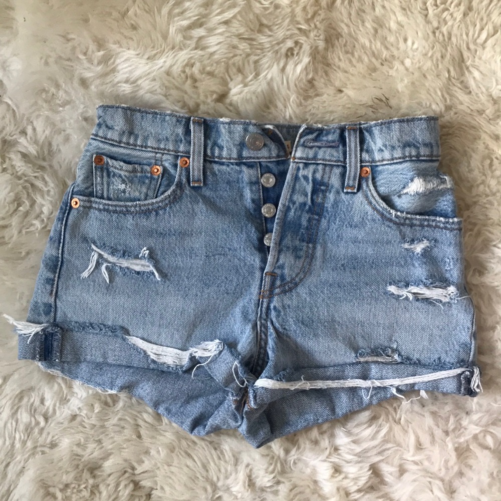 Levi’s distressed light wash shorts